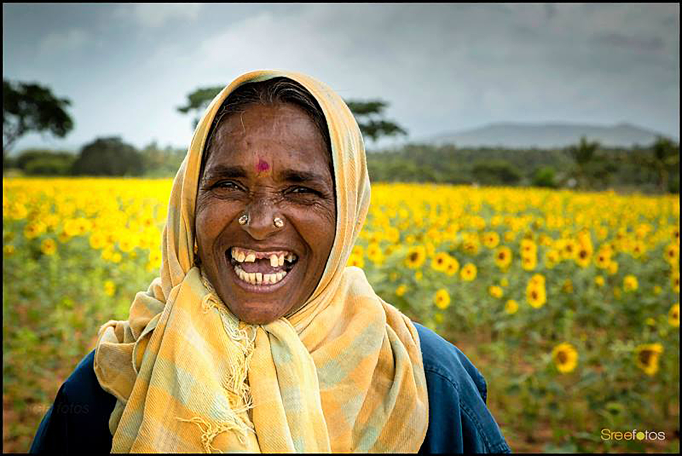 Sunflower Smile — People photograph by Sreekumar, evaluated Craftsman with Soul Bonus
